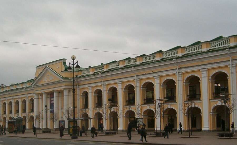 Gostiny Dvor, St Petersburg