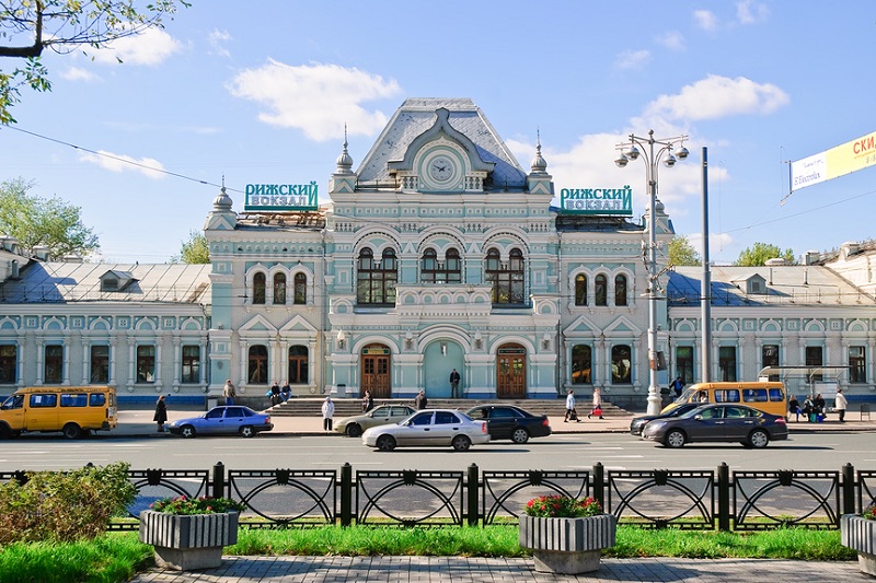 Rizhski Train Station