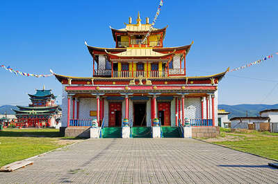 Tour to Ivolginskiy Buddhist Temple (Datsan) with transport