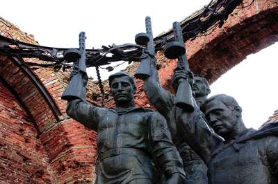 WWII and the Siege of Leningrad Tour with transport