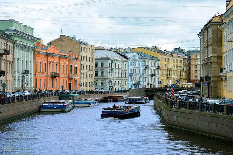 Embankment view, St Petersburg, Russia
Photo by Q K website Pixabay 
