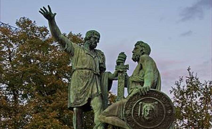 Monument to Minin and Pozharsky Red Square 