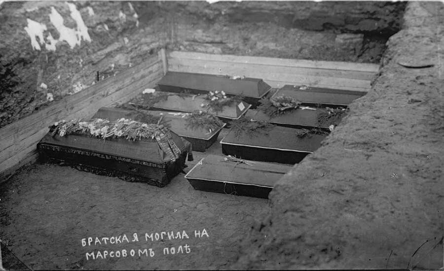 Mass grave, S Petersburg