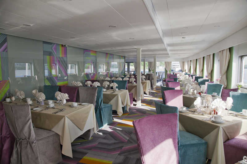 MS Kandinsky restaurant