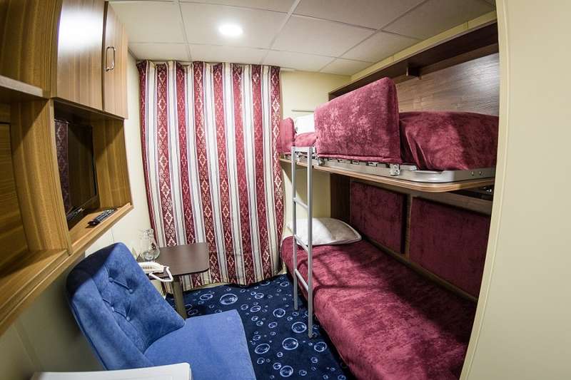 MS Crucelake single cabin with balcony on boat deck
