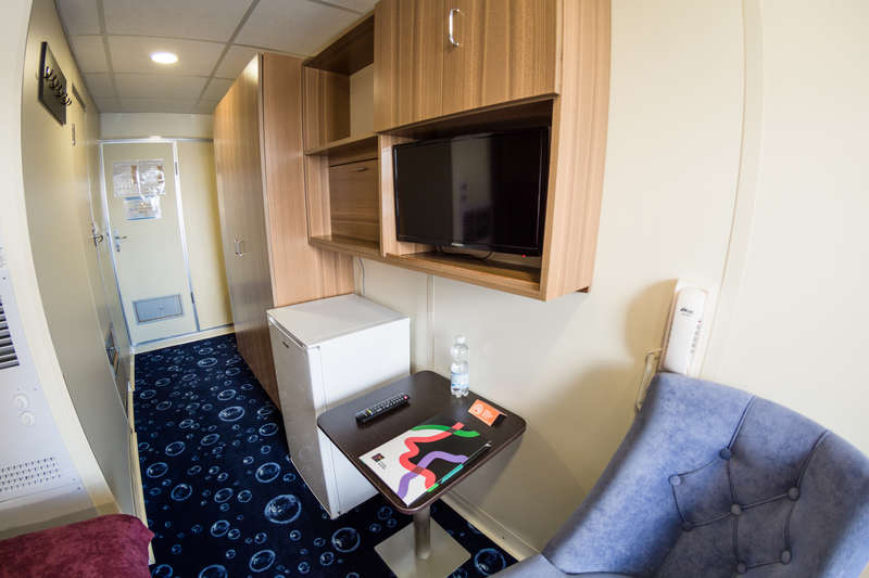 MS Crucelake single cabin with balcony on boat deck