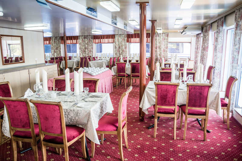 MS Swan Lake restaurant