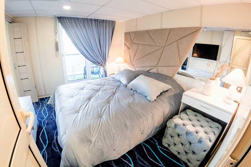 MS Moonlight Sonata suite with balcony
