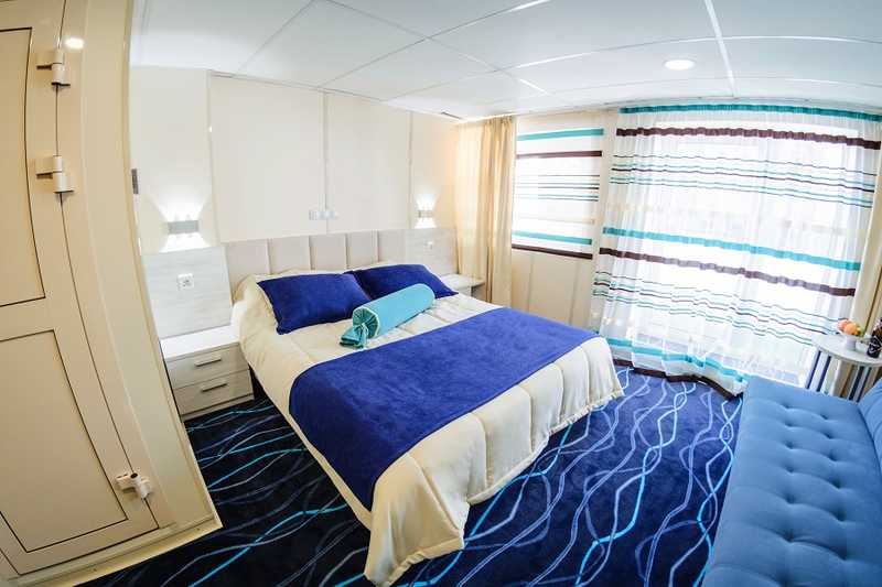 MS Moonlight Sonata junior suite with balcony
