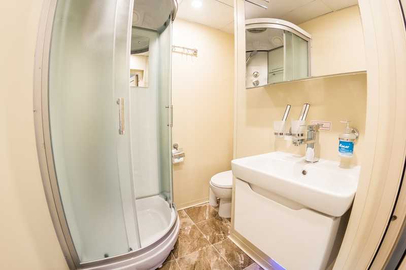 MS Moonlight Sonata suite bathroom