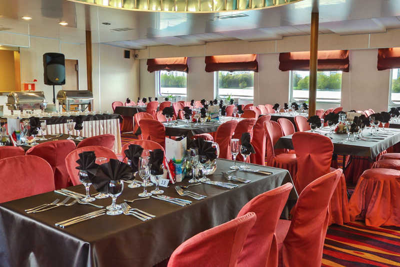 MS Furmanov restaurant