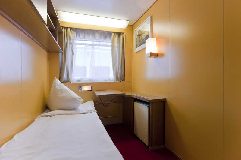 MS Furmanov single cabin