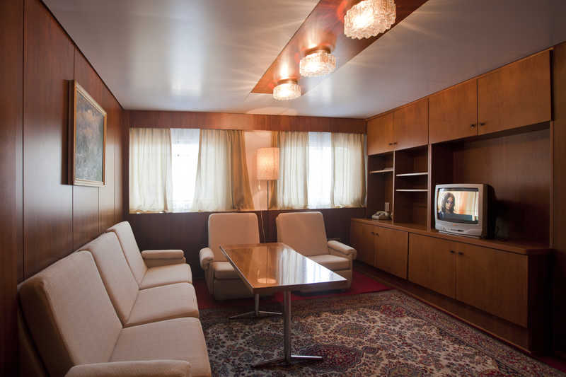 MS Furmanov suite cabin