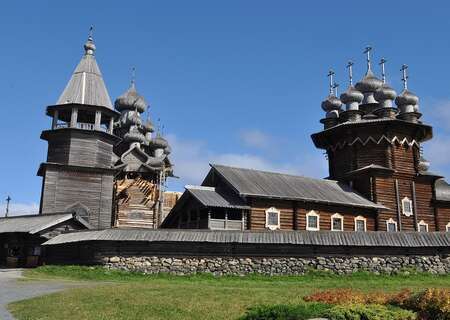 Kizhi Island, Russia
Photo by ANNETka website Pixabay